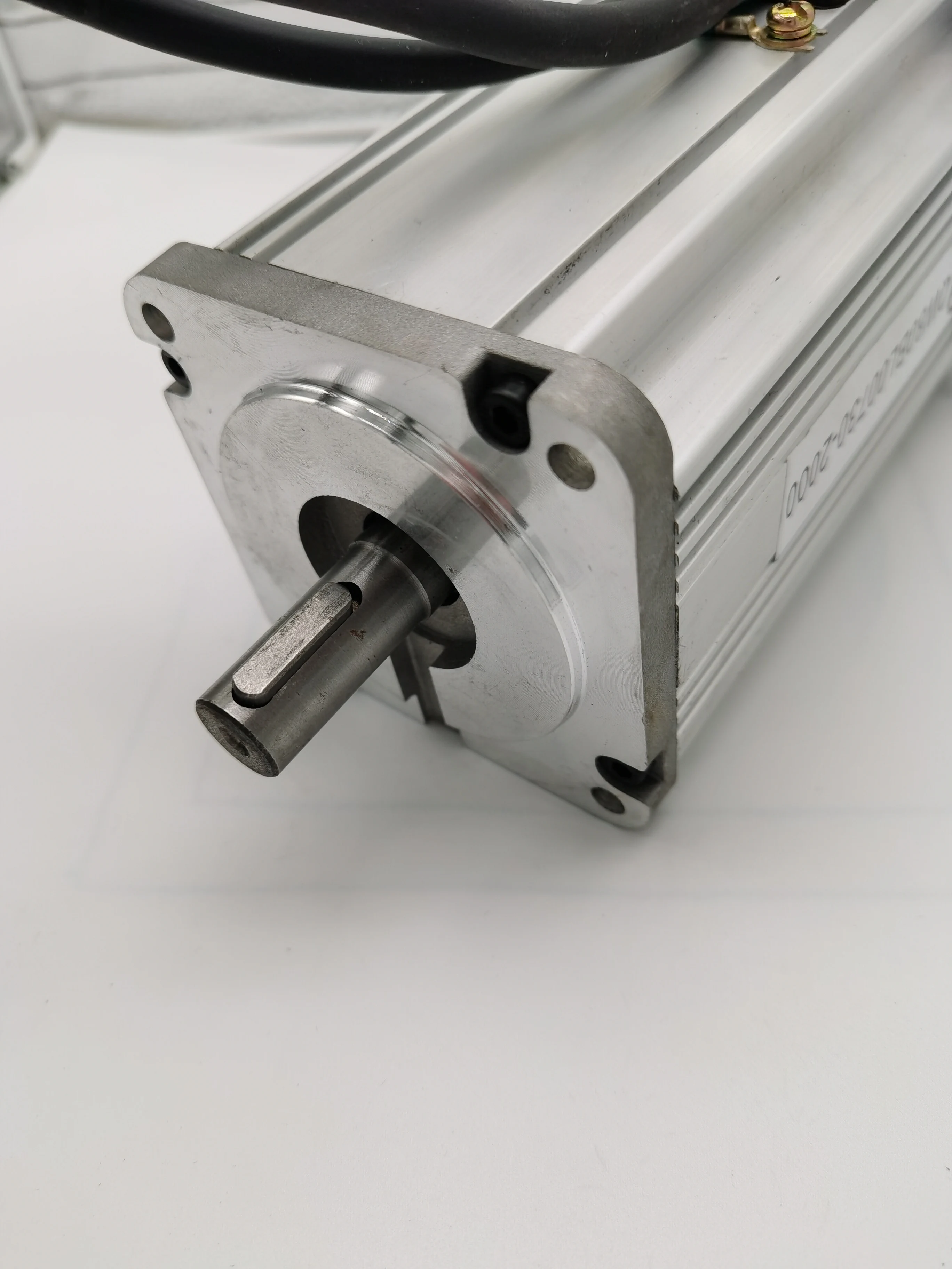 Imagem -03 - Motor Bldc de Baixo Ruído Monofásico Driver Bldc 220v Qw80bl00730450 450w Servo Motor ca 14 N.m 045kw 3000rpm