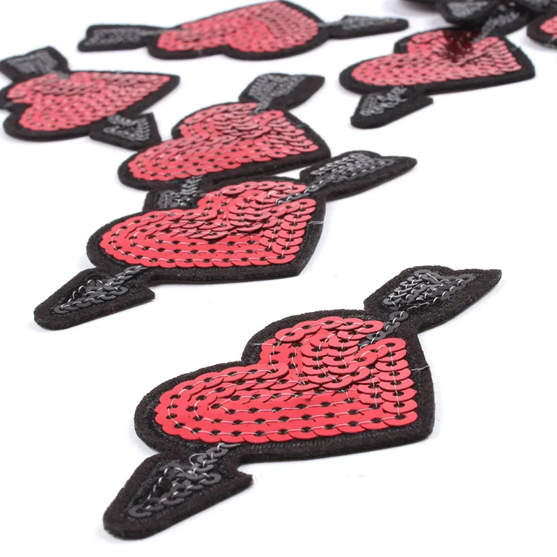 1Pc Sequin Heart Patch Iron on Clothing Red Black colorful Sticker for Clothes Jeans Appliques Coat Pants Badge Sewing Patches