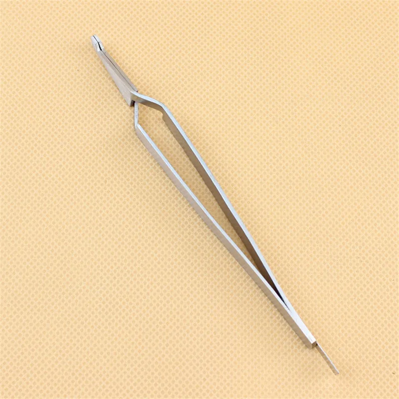 1Pcs Dental Bracket Tweezers Orthodontic Reverse Action Serrated Dentistry Instruments Stainless Steel Dentist Tool