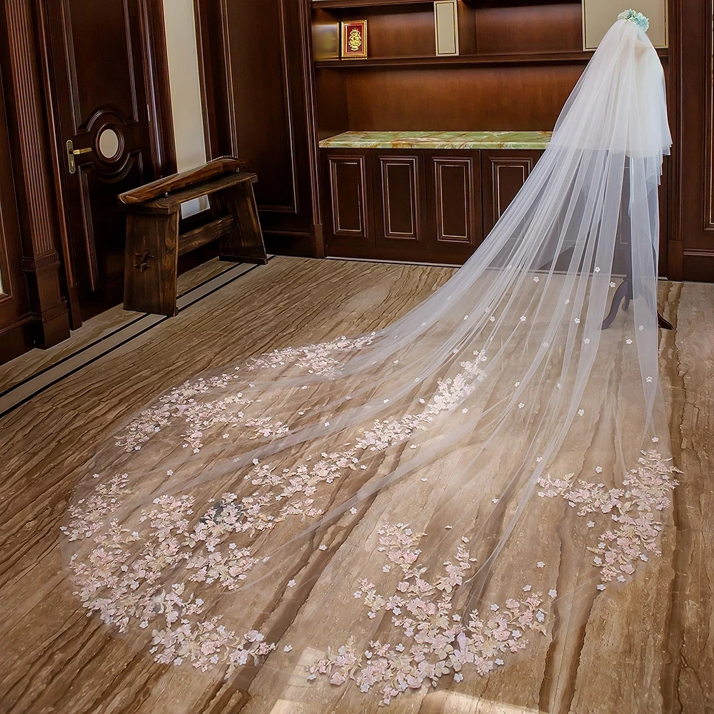 Weiß Elfenbein Zwei Schicht Spitze Hochzeit Schleier mit Rosa Blumen Kathedrale Lange Braut Schleier mit Metall Kamm Hochzeit Zubehör Braut