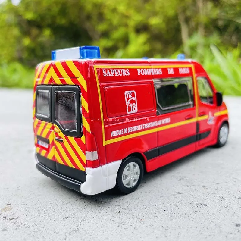 Bburago 1:50 renault mestre caminhão de bombeiros engenharia veículo fundição metal brinquedo presente simulação liga carro modelo