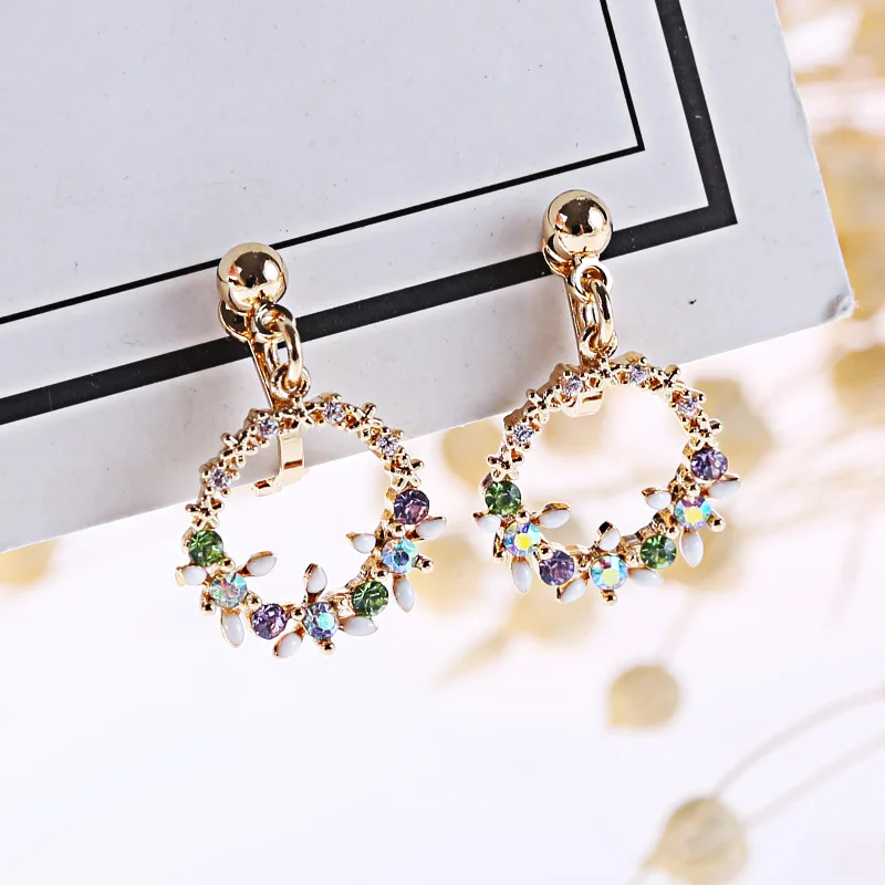 WENHQ Women\'s Fashion Luxury Dangle Clip on Earrings No Pierced High Quality Cubic Zircon Geometric Round Shape Ear Clip New