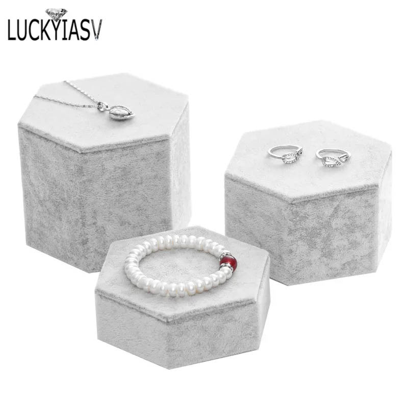 Grey Velvet Hexagonal Flannel Jewelry Display Support Necklace Pendant Bracelet Ring Display Props Counter Window Display Prop