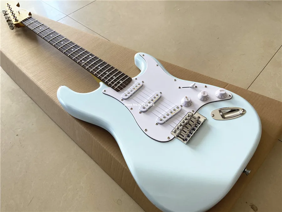 High quality inheriting classic light blue electric guitar rosewood fingerboard can be customized free shipping