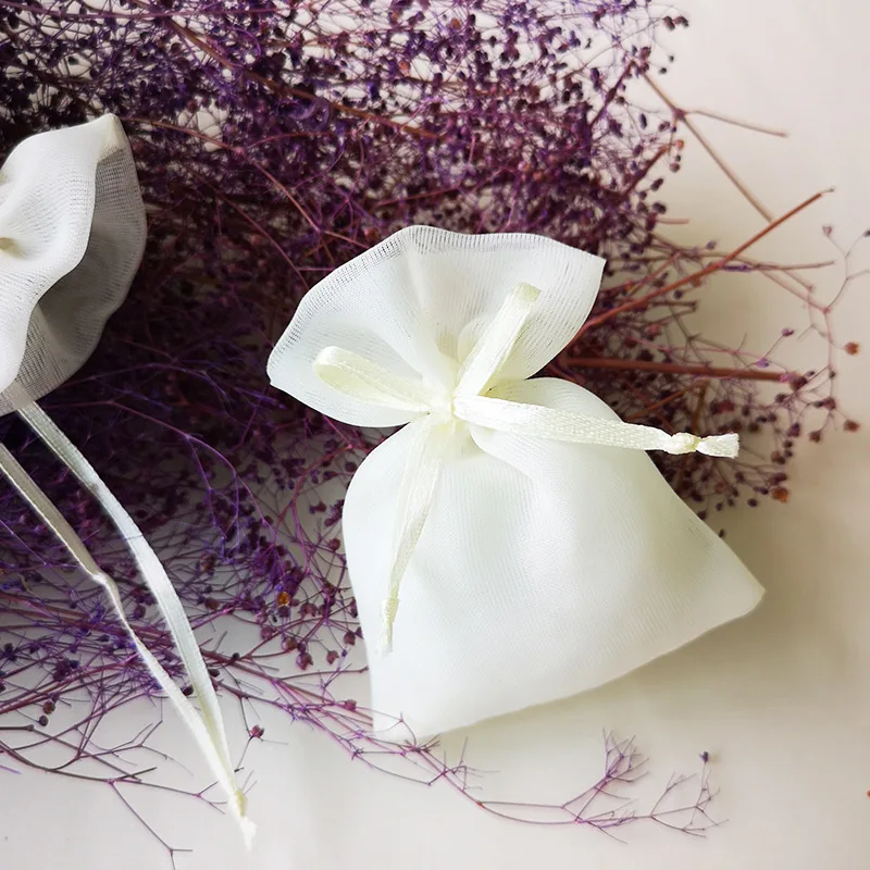 50pcs/lot White Yarn Drawstring Bags DIY Packaging Gift Bags Jewelry Protect Case Wedding Favors Candy Bags Party Supplies