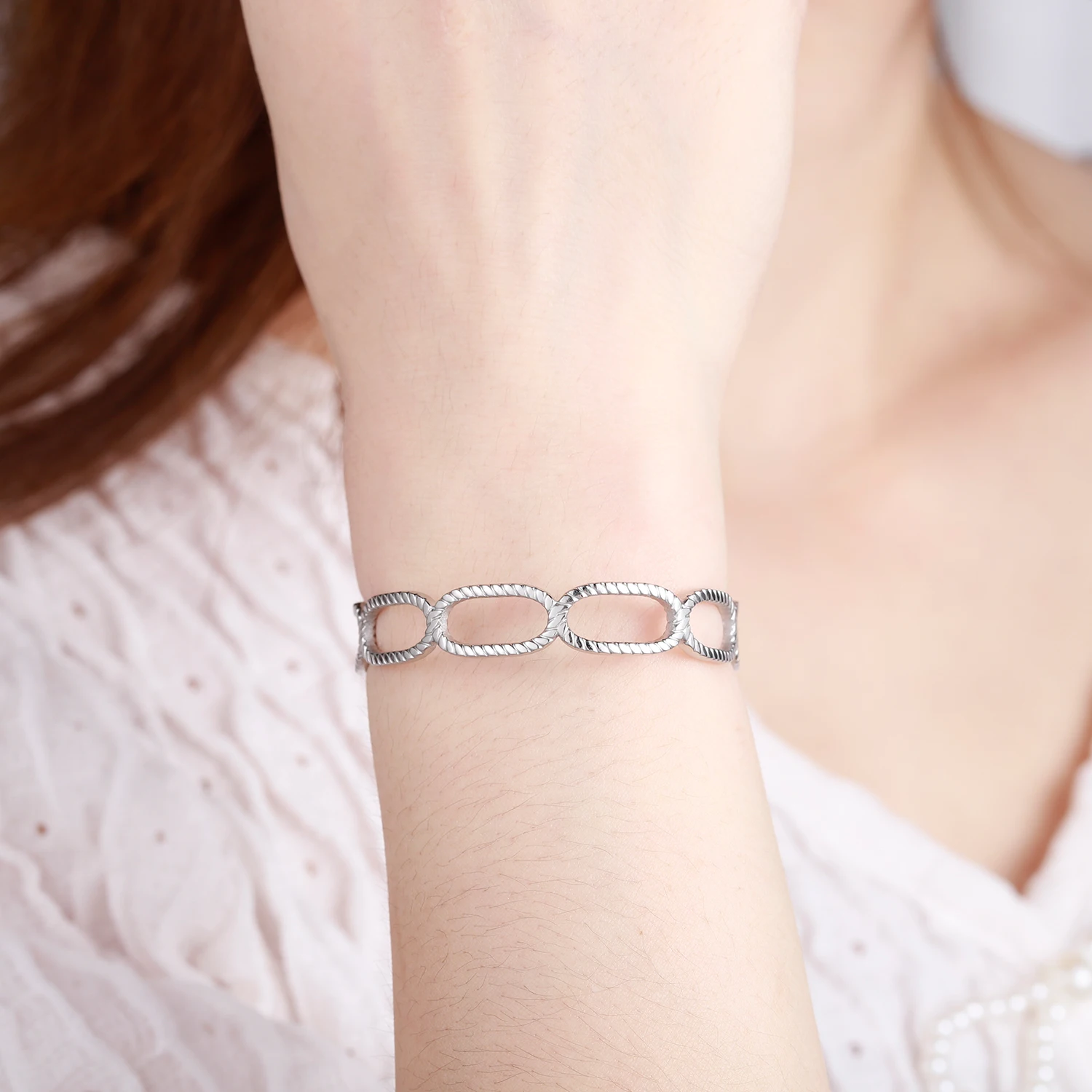 Paper Clip Bracelet Textured Bracelet Hollow Chain For women  Rectangular Modern Bangles Jewelry Mother's Day Gifts for Mom Gift