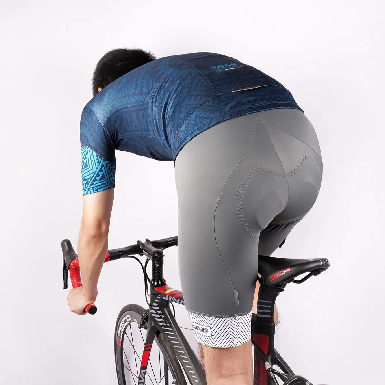 Darevie-Shorts de Ciclismo Antiderrapante para Homens, Shorts de Lycra, 3D Pad, Perna de 7cm, Alta Qualidade, Estrada BTT