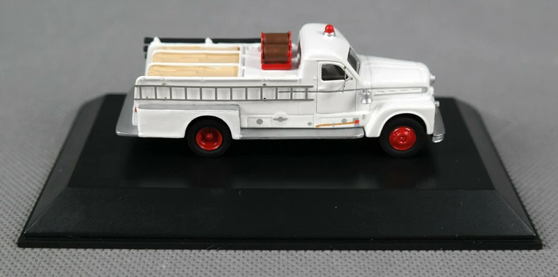 NEW BOOSS 1/87 SeagRrave 750 Fire Vehicle Resin Fire Truck HO Scale miniature model for collection by Best of Show