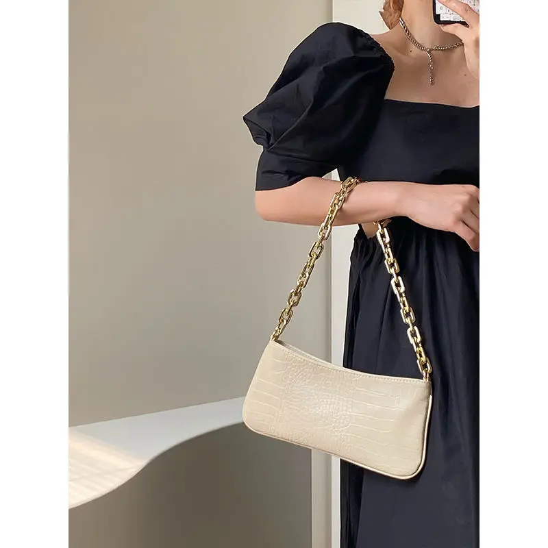 Crocodile Pattern PU Leather Female Shoulder Bag Fashion Ladies Armpit Bag Vintage Women Purse Handbags Small Clutch image 3