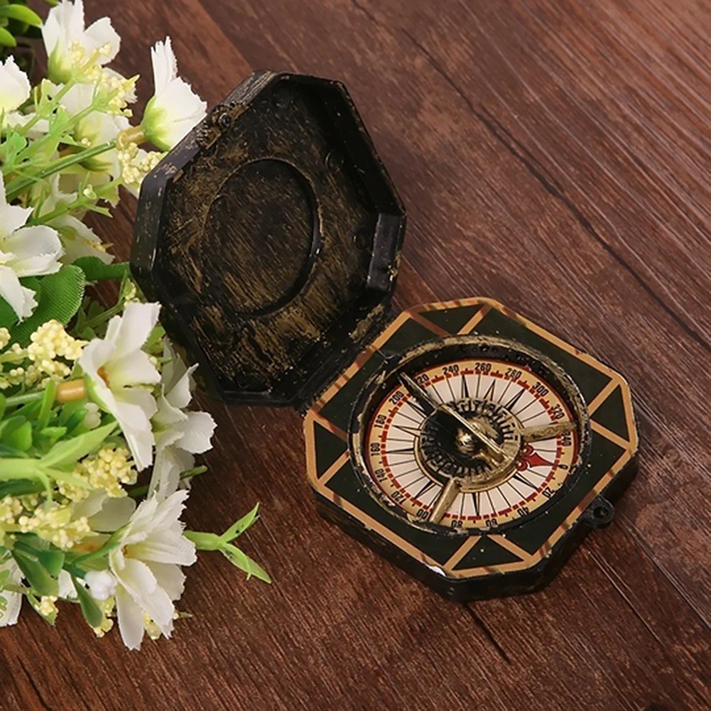 4/6Pcs Vintage Hallowmas Party Fancy Toy Compass for Pirates Caribbean Toy Compass Gift Kids Compass