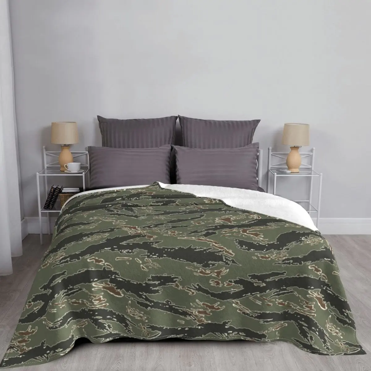 Tiger Stripe Camouflage Blankets Coral Fleece Plush All Season Army Military Camo Soft Throw Blanket for Sofa Travel Bedspreads