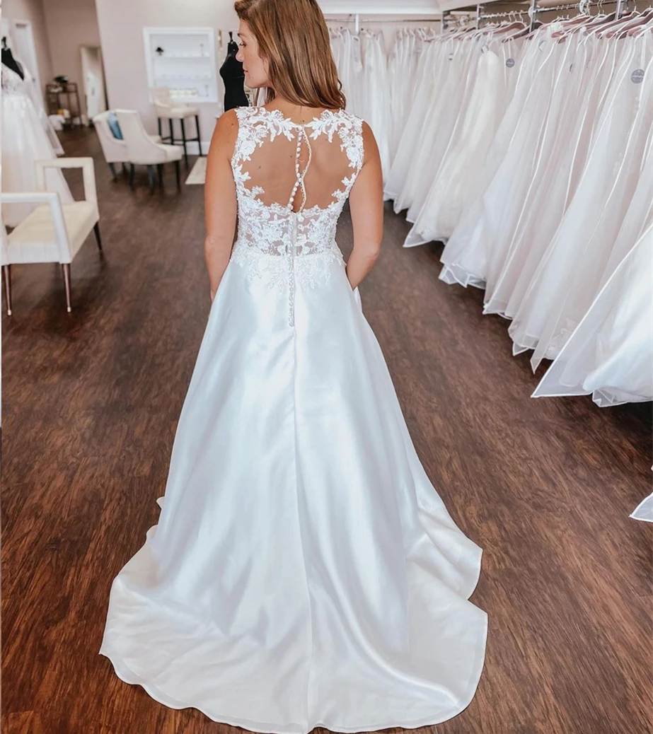 Elegant Wedding Dress A-Line V-Neck Tank Lace Appliques Sequined Button Satin Floor Length Sweep Train Formal Bride Gown New