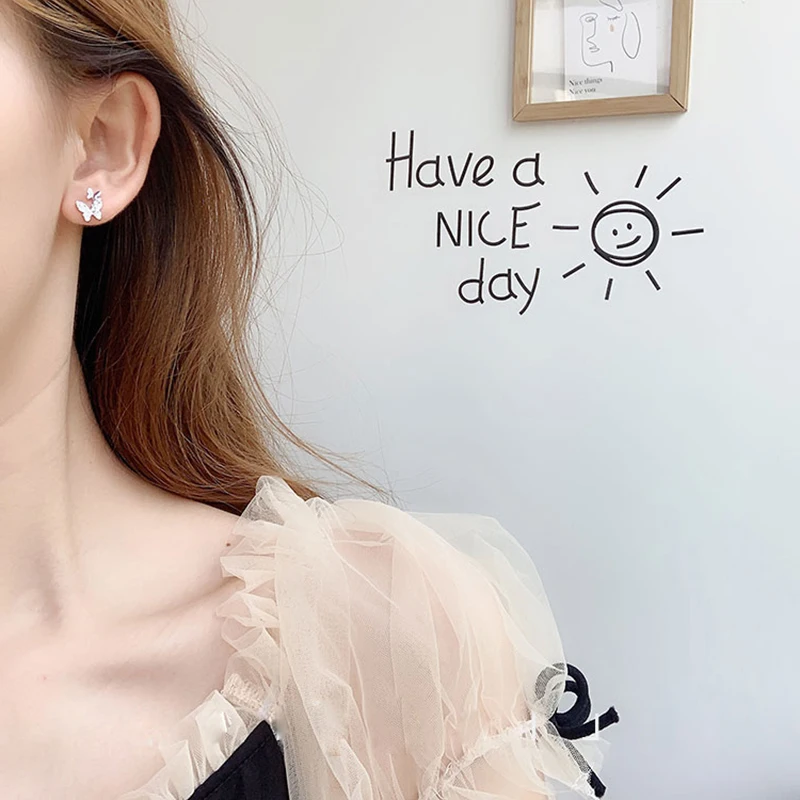 The lovely 925 Sterling Silver Butterfly Earrings With Bejewelled Zircon Women\'s Fashion Jewelry And Korean Earrings Party Gifts