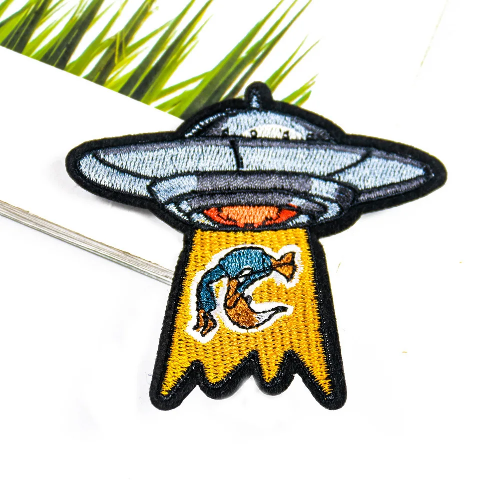 1PCS  Space Flight Alien Embroidery Patch for Clothing Iron on Applique Patch Fabric Badge DIY Apparel Accessories Free Delivery