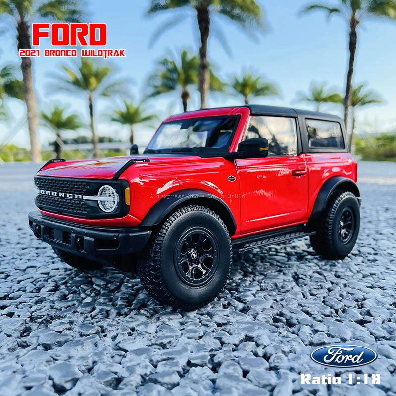 Maisto 1:18 2021 Ford Bronco Wildtrak off-road vehicle Alloy Retro Car Model Classic Car Model Car Decoration Collection gift