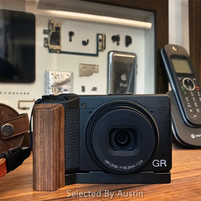 Walnut Wooden Wood Hand Grip with Alum Base Plate Bracket For Ricoh GR3 GRIII