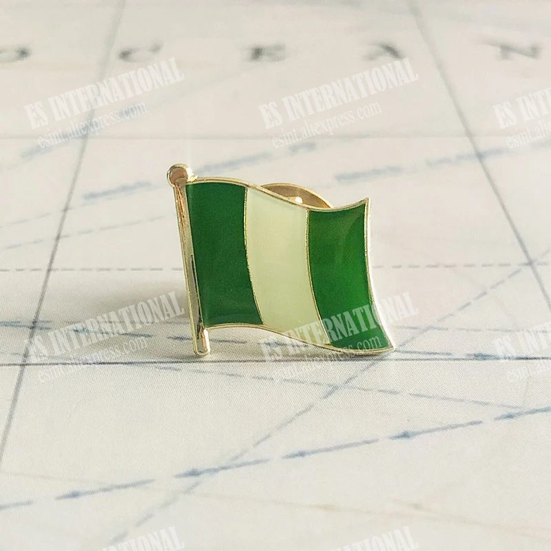 Nigeria National Flag Lapel Pins Crystal Epoxy Metal Enamel Badge Paint Brooch Souvenir Suit  Personality  Commemorative Gifts