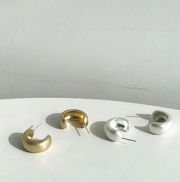 HUANQI Simple Sterling  Vintage Matte Gold Color C-shaped Small Wide Hoop Earrings for Women Girl Party Jewelry