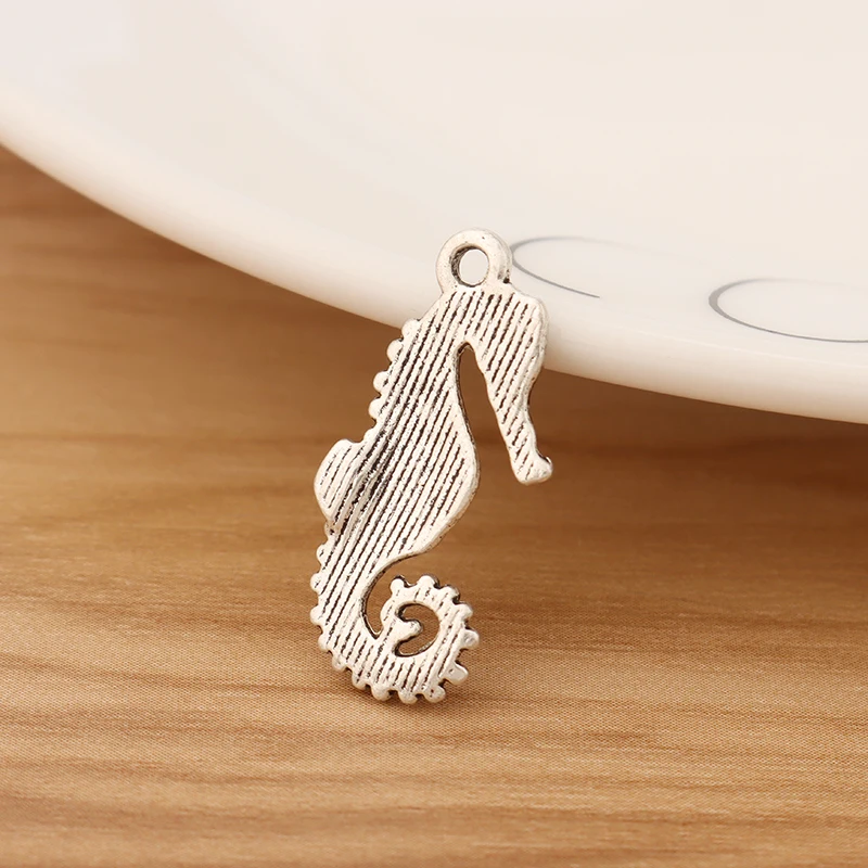 20 Pieces Tibetan Silver Seahorse Hippocampus Charms Pendants Beads for Necklace Bracelet Jewellery Making 25x12mm