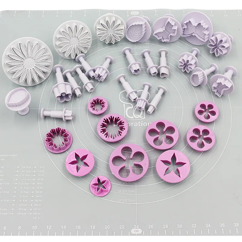 Kitchen 33 Piece Set Fondant Cake Mold Baking Tools Cartoon Steamed Bun Mould 10 Shapes Diy Biscuit Embossing Cute