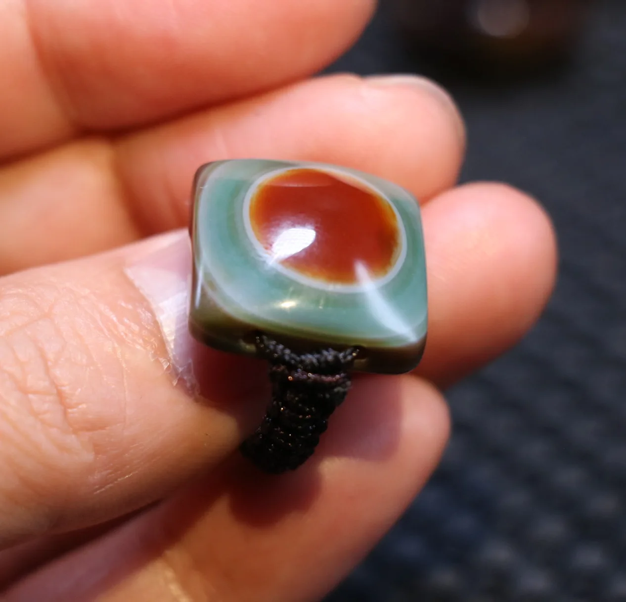 Magic Power Tibetan Colorful Agate Heaven Eye Bead Hand Knitted Finger Ring Totem Amulet UPD01F06 From tmestown Sauces Top Grade