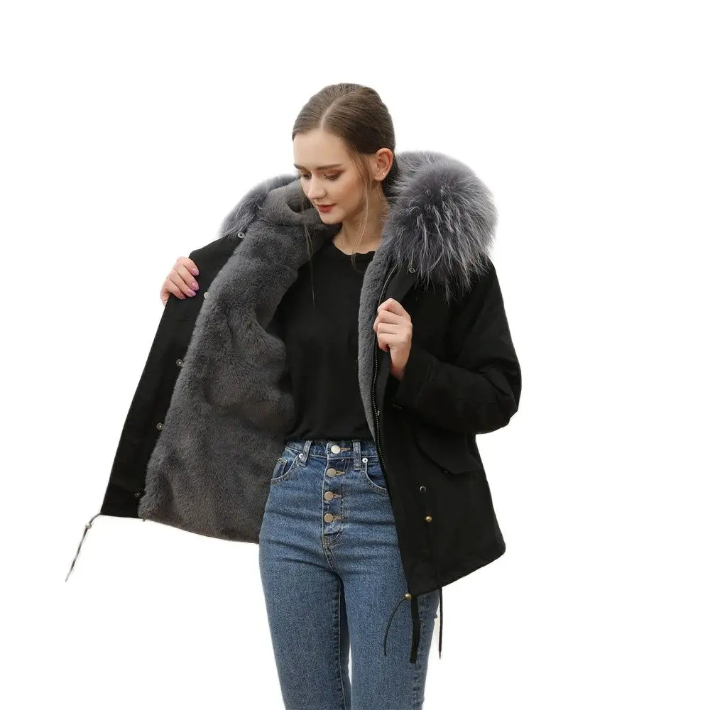 Black Short Coat Ladies Parka With Faux Fur Lining Women Leisurewear Fashion Overcoat Collar Detachable