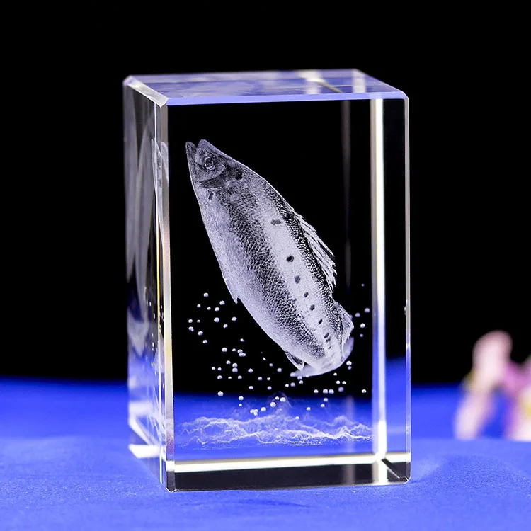 Transparent Crystal Glass 3D Carved Salmon Fish Crafts Glass Ornaments Figurines Aquarium Tour Commemorative Gift Home Decor