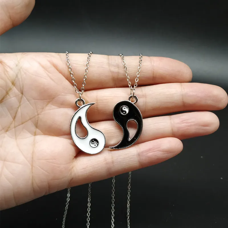 2 PCS Best Friends Necklace Jewelry Yin Yang Tai Chi Pendant Couples Paired Necklaces&Pendants Unisex Lovers Valentine\'s Gift