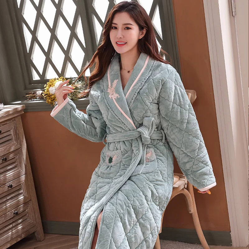 Winter Coral Velvet 3Layers Quilted Bathrobe Women Pajamas Womens Nightgowns Flannel Warm Robe Sleepwear Big Yards Womens Robes