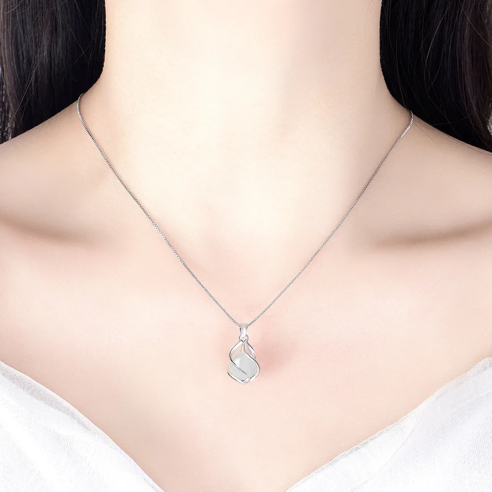 New Arrival Trendy Opal Stone Flower Platinum Plated Ladies Pendant Necklace Jewellery Accessories Short Box Chains