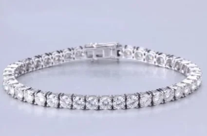 Custom Bracelet use 14k gold and each 4mm moissanite