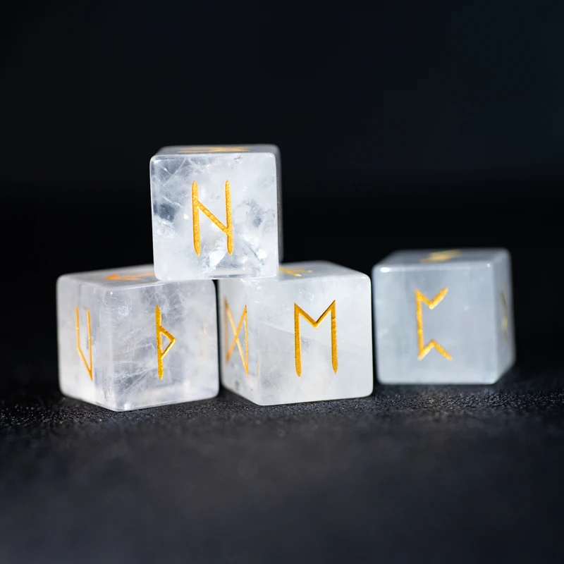 

Natural Crystal Astrology Dice Engrave Rune Set Energy Stone Divination Dice Viking Norse Elder Futhark Runic Clear Quartz Beads