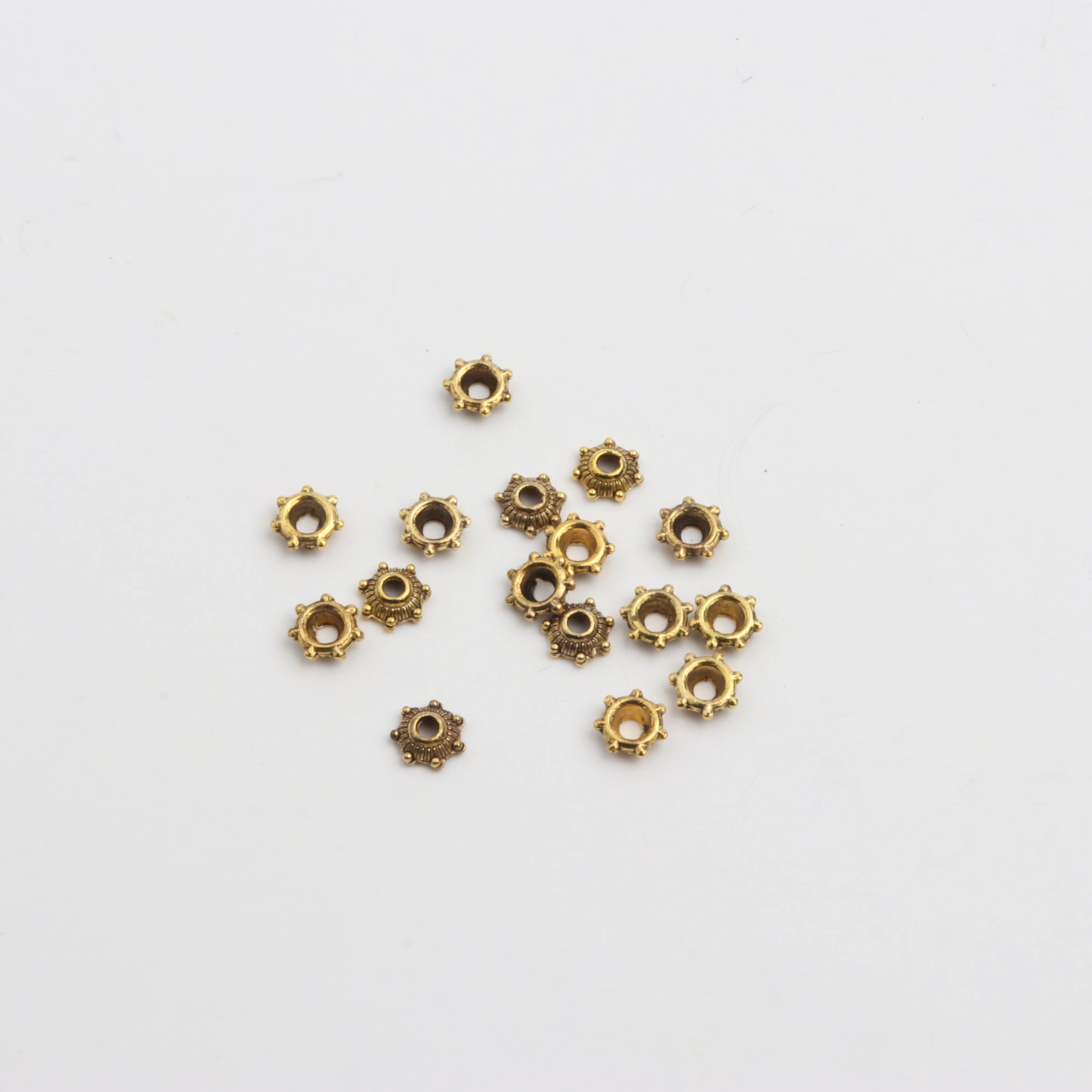 50pcs Antique Bronze Gold Silver Round shape with Seven Small balls Coherer Spacer Bead Caps For Jewelry Making Supplies Chains