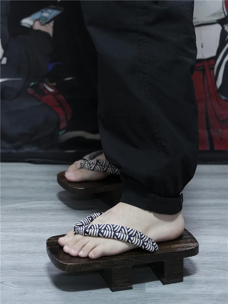 

Summer Man Slippers Japanese Wooden Geta Cosplay Samurai Sandals Shoes Man Flop Flops Thick Bottom Platform Sandals