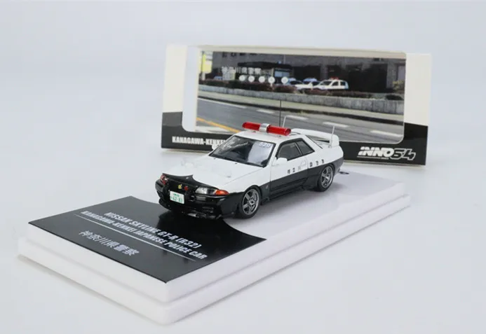 INNO 1:64 Nissan Skyline GTR R32 R34 Z32  police car Metal Die-cast Simulation Model Cars Toys