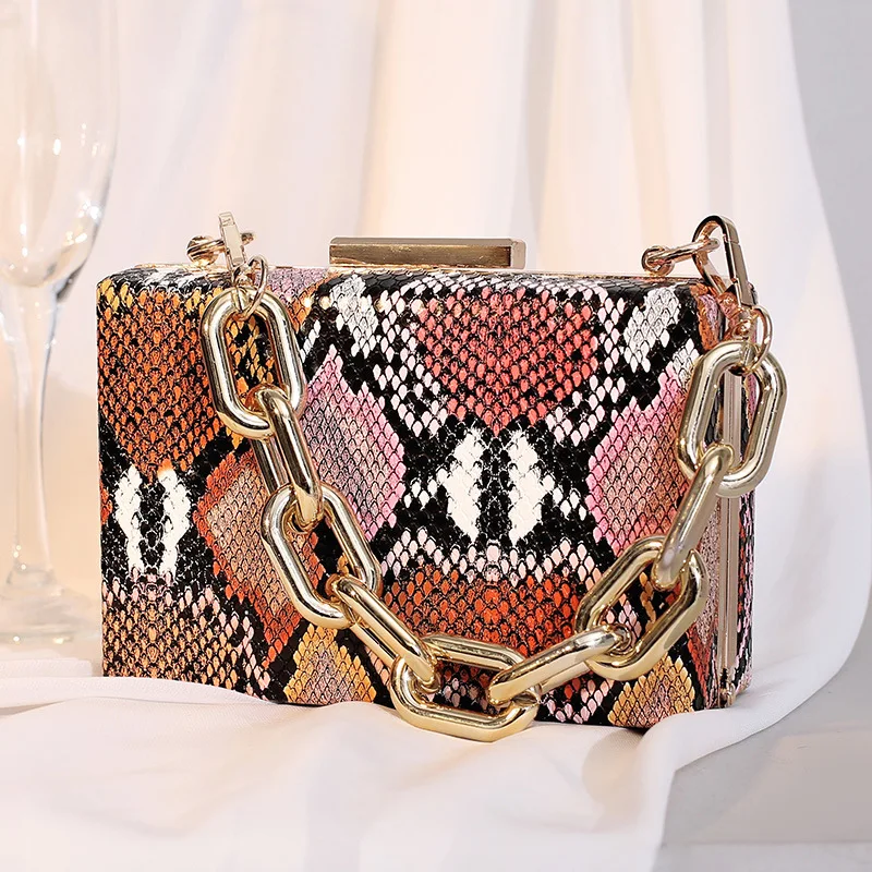 2021 New Snake Pattern Pu Leather Shoulder Bag Retro Female Bag Net Red Acrylic Chain Box Small Square Bag Messenger Bag