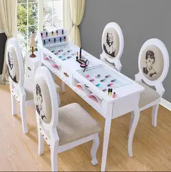 Mesa de uñas pequeña y sencilla de estilo europeo, mesa de uñas moderna y económica, mesa doble y juego de sillas, procesamiento de precios especiales