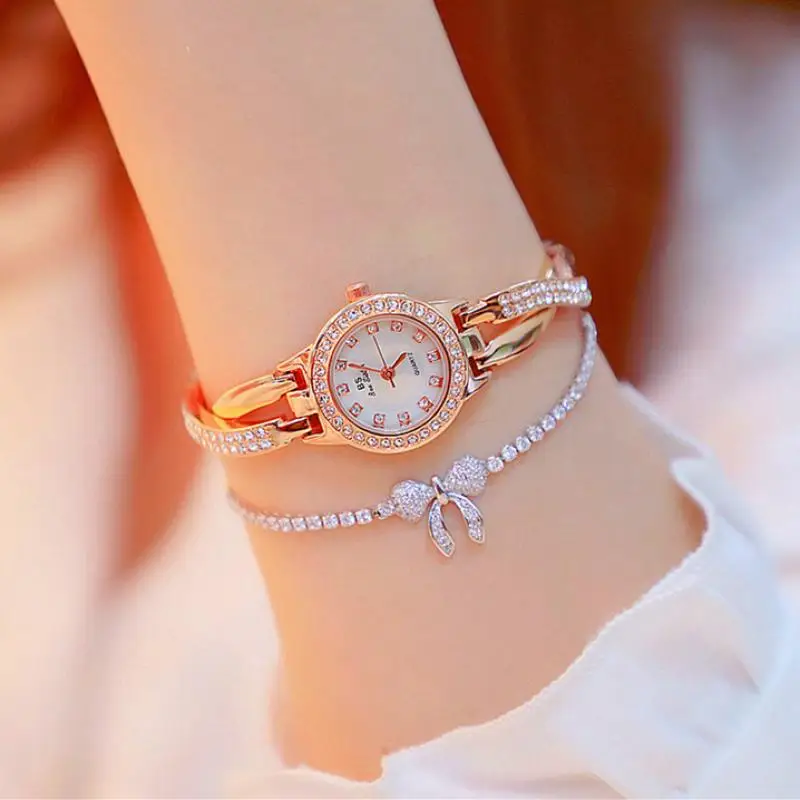 

Luxury New Diamond Women Fashion Watch Creative Lady Casual Watches Stainless Steel Bracelet Band Stylish Quartz Watch for Women