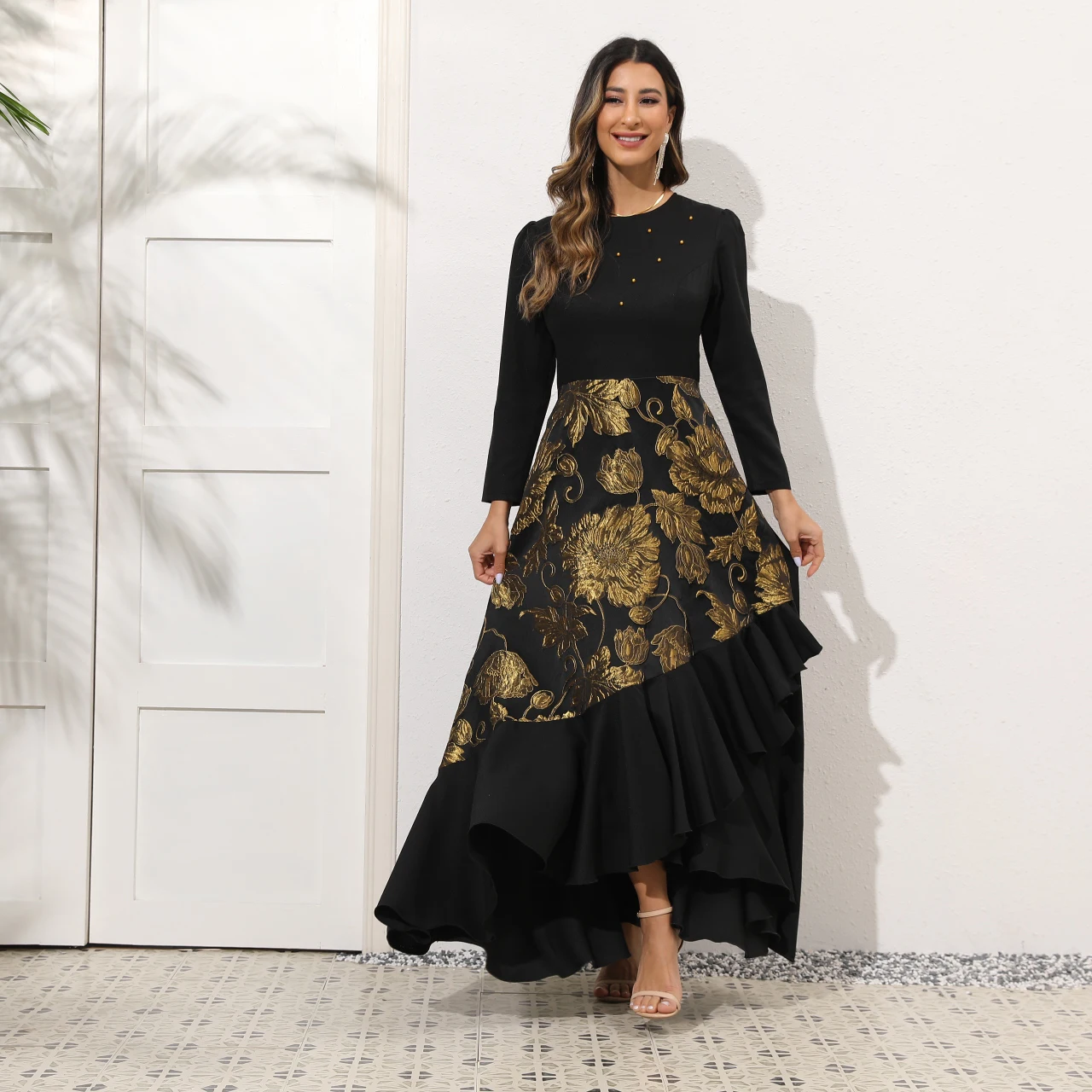 Vestido corto musulmán de Oriente Medio con cuentas en la parte delantera y larga, moda nueva de 2021