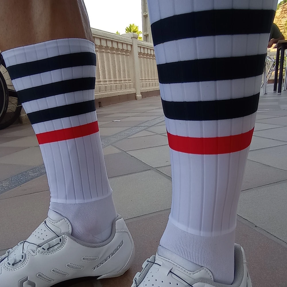 Ykywbike Anti-Rutsch-Silikon Aero Socken White line Rad socken Männer Fahrrad Sport Laufrad Socken