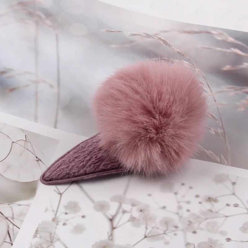 Boutique 12pcs Fashion Cute Fur Pom Pom Hairpins Solid Color Ball Barrettes Snap Clips Princess Winter Headwear Hair Accessories