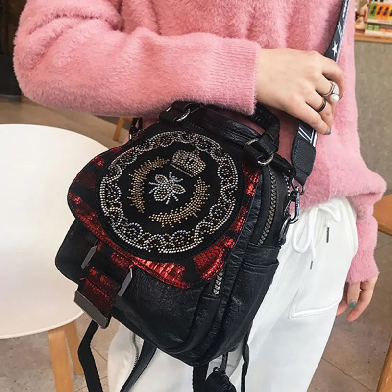 2024 Brands Designer Mini Shoulder Bag Women Fashion  Luxury Rivet Ladies Leather Handbags Rhinestone Designer Bee Crossbody Bag