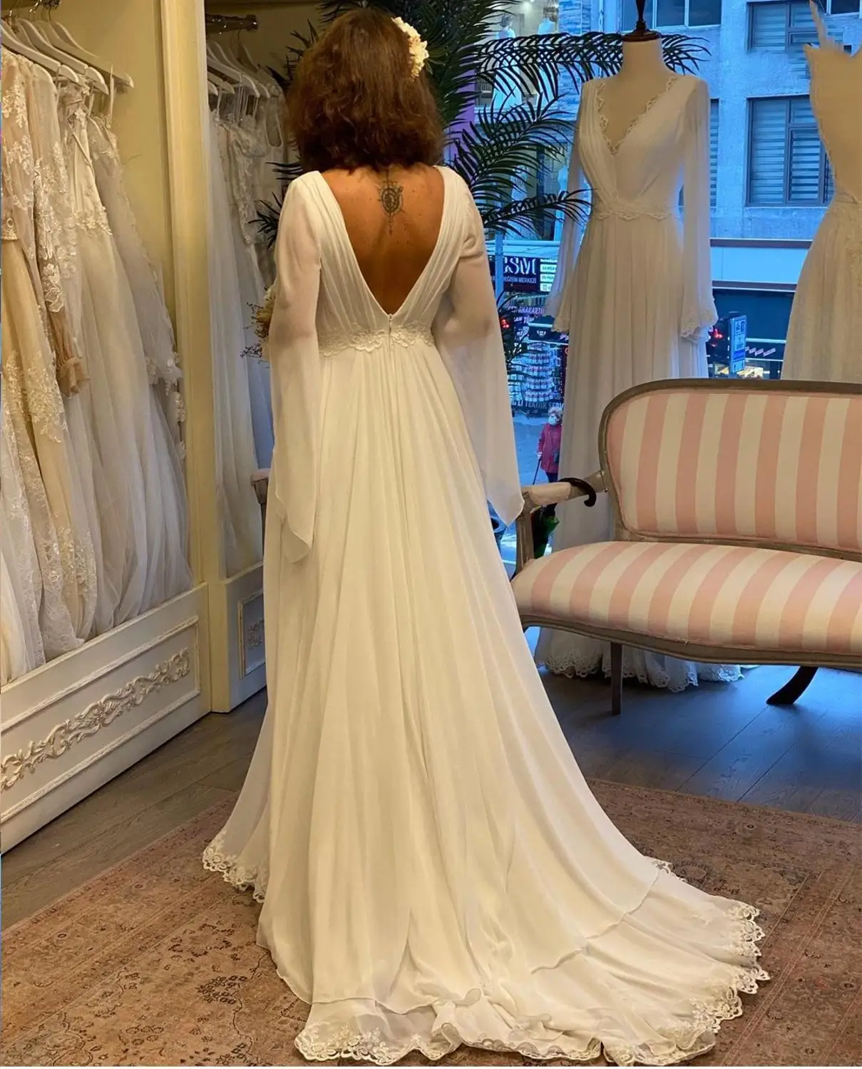 Abito da sposa in Chiffon con scollo a v Boho Vintage manica lunga lunghezza del pavimento Sweep Train abiti da sposa elegante semplice spiaggia Robe De Mariee