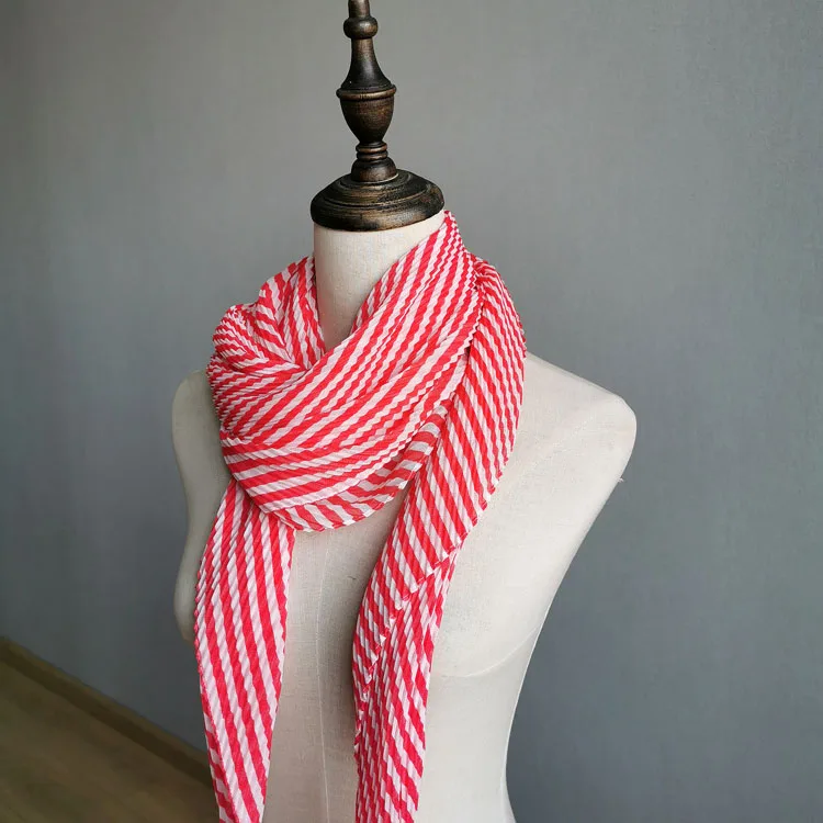 HOT SELLING   Miyake pleated  Water wave twill hypotenuse Diamond scarf striped scarf IN STOCK