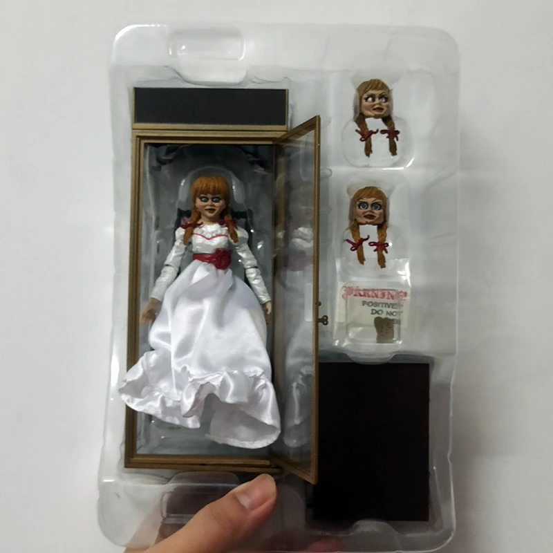 في المخزون NECA Annabelle دمية عمل الشكل في نهاية المطاف يأتي المنزل Conjur-ing على اليد النسخة الأصلية 18 سنتيمتر 7 بوصة