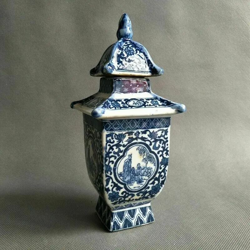 Exquisite Chinese Old blue and white porcelain layered tower W qianlong mark