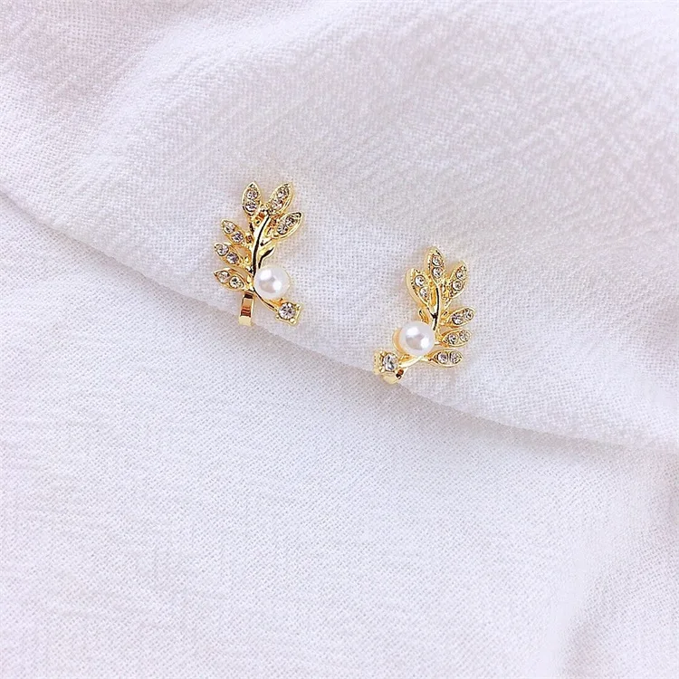 GRACE JUN Korean Style Leaf Clip on Earrings for Women Girl High Quality Rhinestone Pearl Gold Color Fake Piercing Cuff Earrings