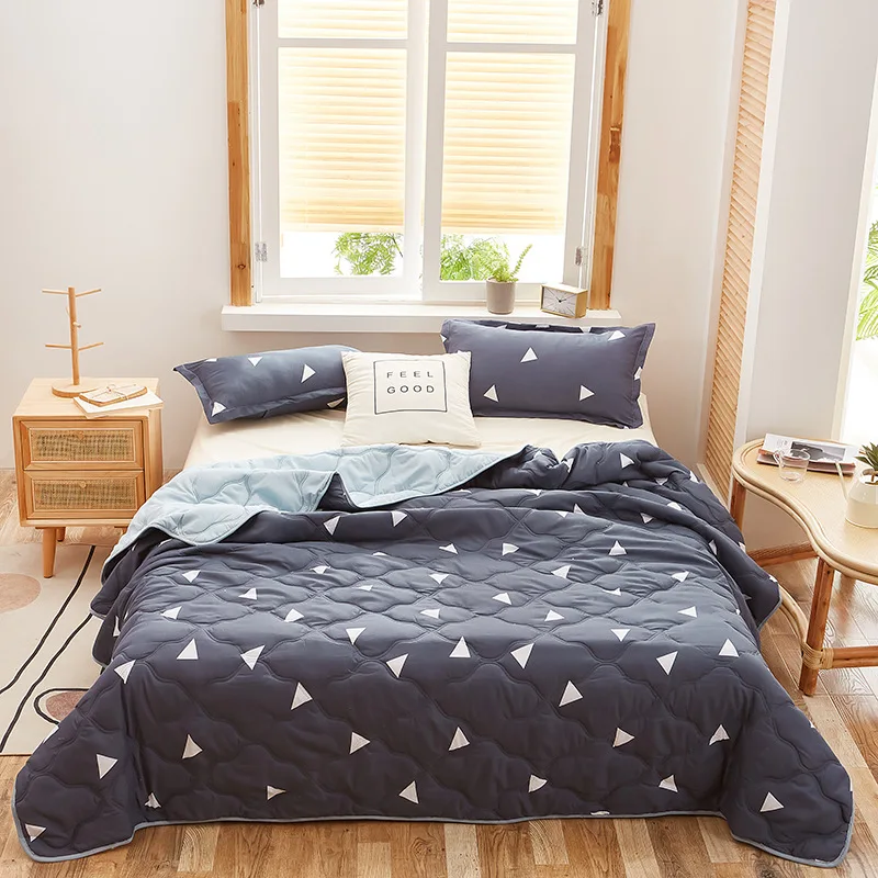 Drop shipping Summer Quilt Polyester Air-conditioning Comforter Soft Blanket Thin Geometric Print Bedspread Bed Cover