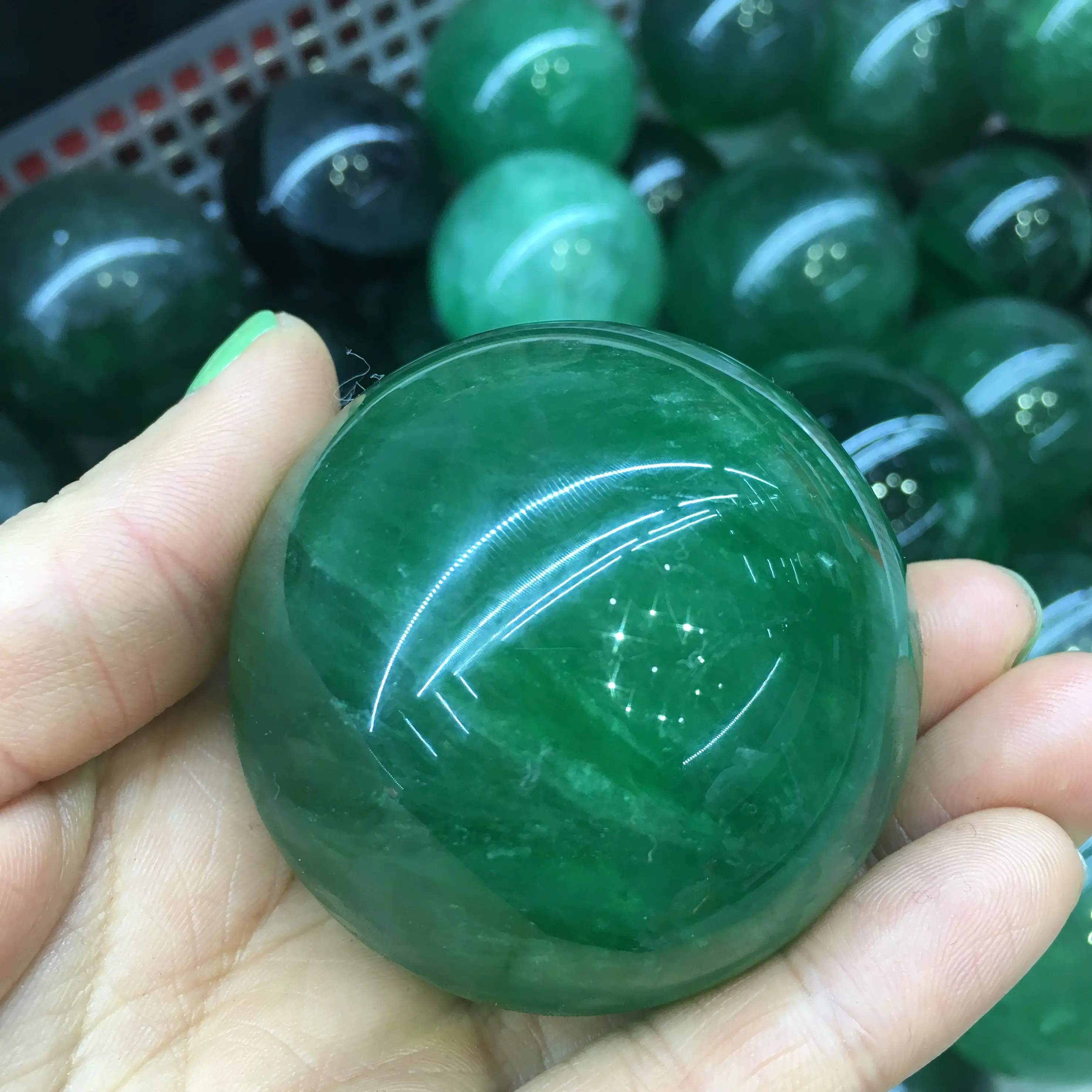 

1pcs Natural Green Aventurine Gem Stones Round Ball Crystal Healing Sphere