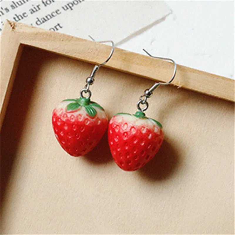 Fashion Simple Stereo Simulation Strawberry Dangle Earrings Lovely Girl Fruit Earring For Women Gifts New Jewelry Accessories